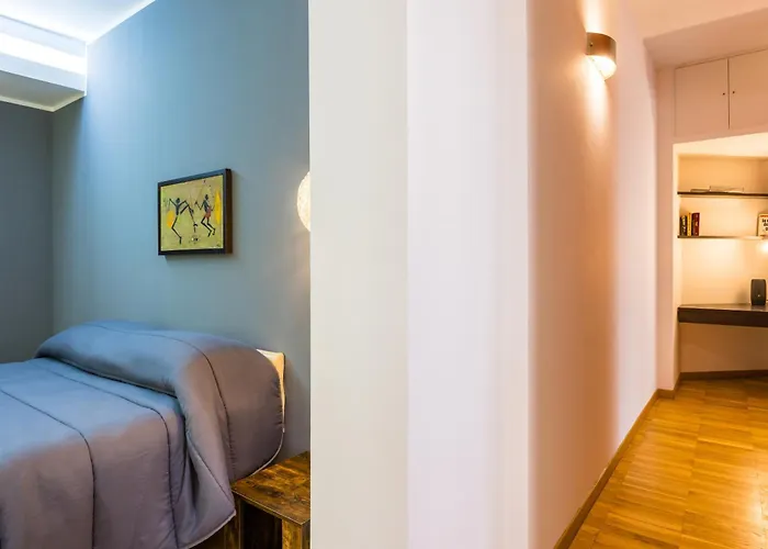 Fresh And Trendy Flat At Vomero