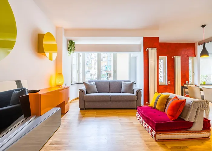 Fresh And Trendy Flat At Vomero